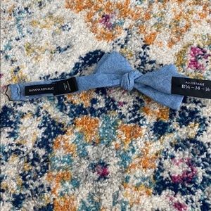 Banana Republic Men’s Bowtie